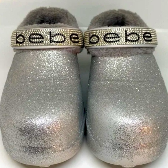 NWT bebe Silver Metallic Glitter Slip On Fur Clogs - Picture 4 of 7